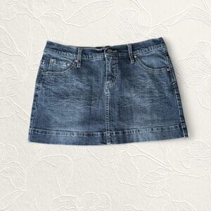 Mossimo Women's Denim Mini Skirt Size 9